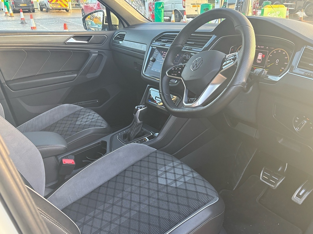 Volkswagen Tiguan 1.5 Tsi R-line Suv Dsg Euro 6 Ss 15 White