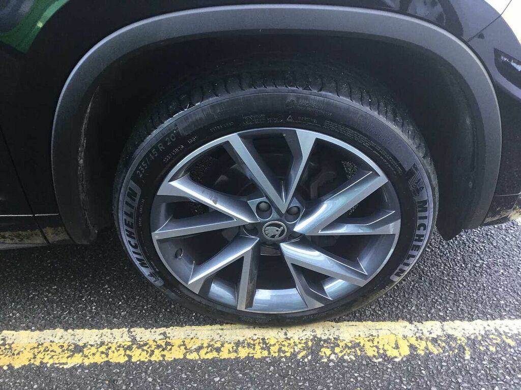Skoda Kodiaq 1.5 Tsi Sport Line Dsg 7 Seat FN72THU Black #5