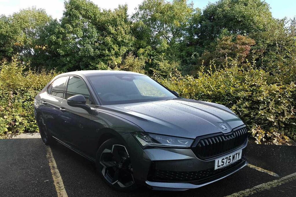 Skoda Superb 1.5 Tsi E-tec Sportline Dsg Grey