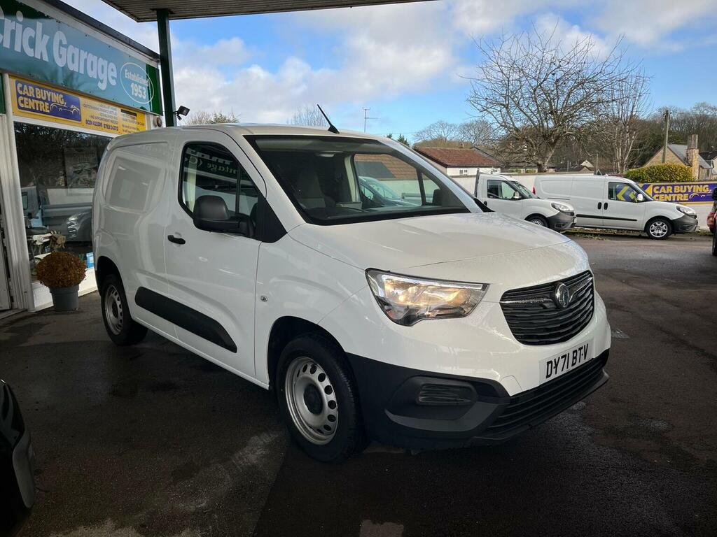 Vauxhall Combo Panel Van 1.5 Turbo D 2300 Dynamic L1 H1 Euro 6 DY71BTV White #2