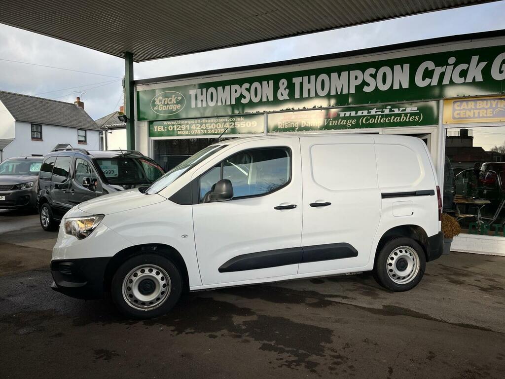 Vauxhall Combo Panel Van 1.5 Turbo D 2300 Dynamic L1 H1 Euro 6 White