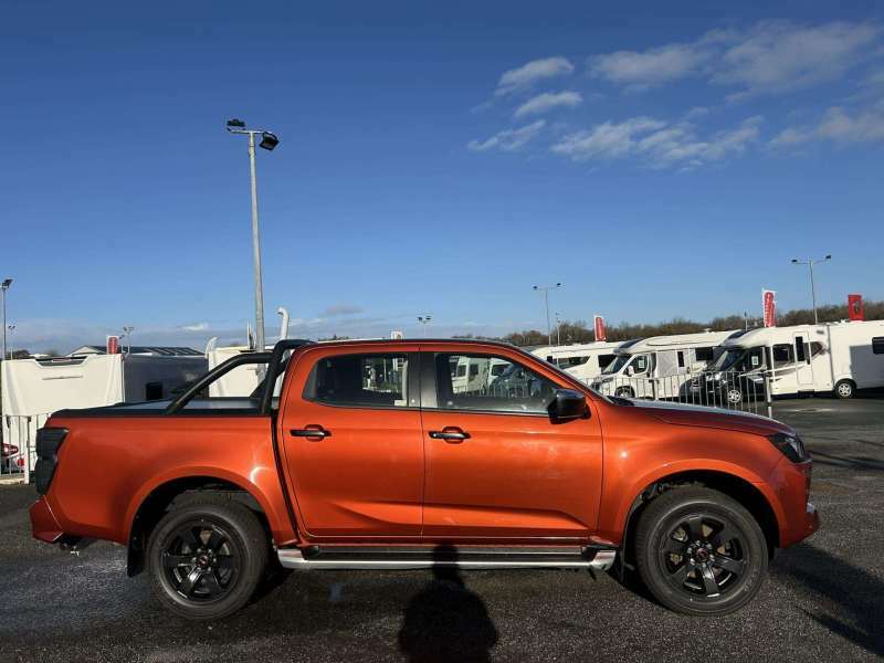 Isuzu D-Max Double Cab 1.9 164Ps Dl40 4X4 - 2021 21 CY21HUP  #4