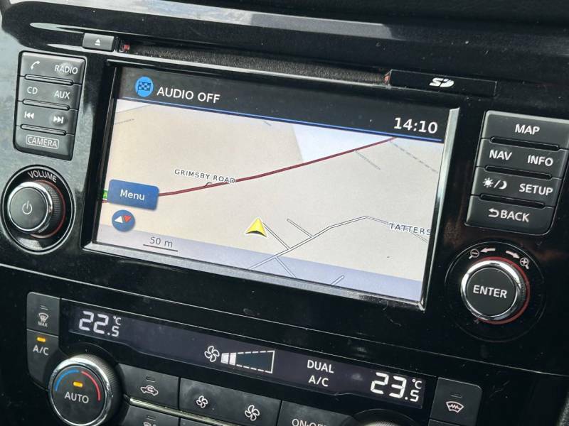 Nissan Qashqai+2 Acenta Dig-t Red #19