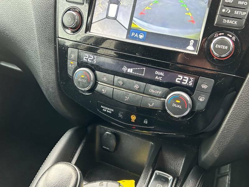 Nissan Qashqai+2 Acenta Dig-t Red #21