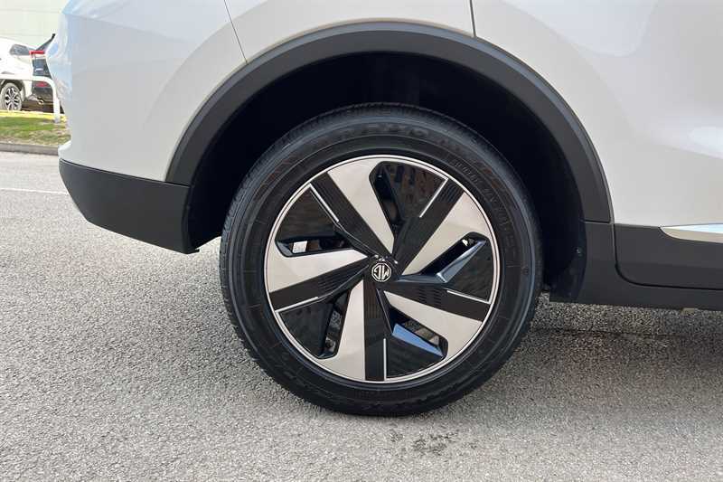 MG  61.1Kwh Trophy Long Range Estate Grey #9