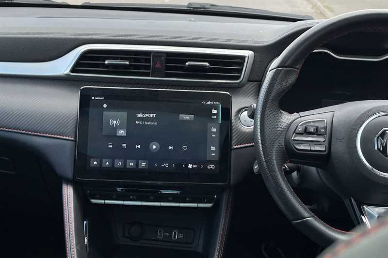 MG  61.1Kwh Trophy Long Range Estate Grey #14