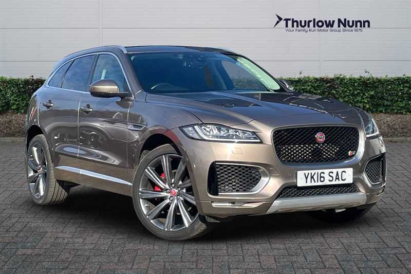 Jaguar F-Pace 3.0 V6 Portfolio Awd 296 Bhp Red #1