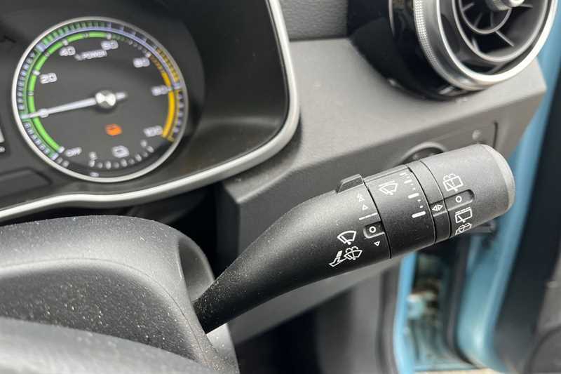 MG 44.5Kwh Exclusive Suv 143 Ps Black #28