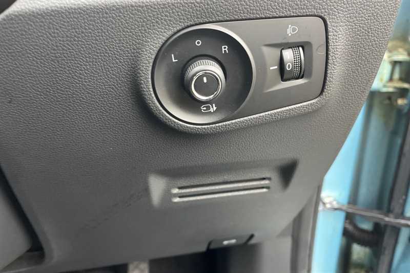 MG 44.5Kwh Exclusive Suv 143 Ps Black #30
