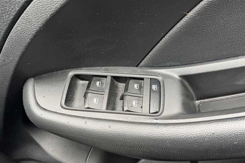 MG 44.5Kwh Exclusive Suv 143 Ps Black #16