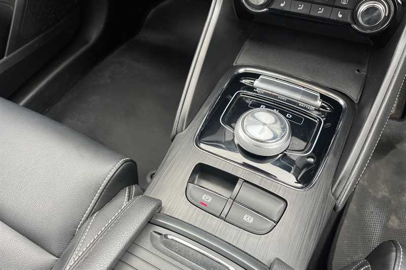 MG 44.5Kwh Exclusive Suv 143 Ps Black #14