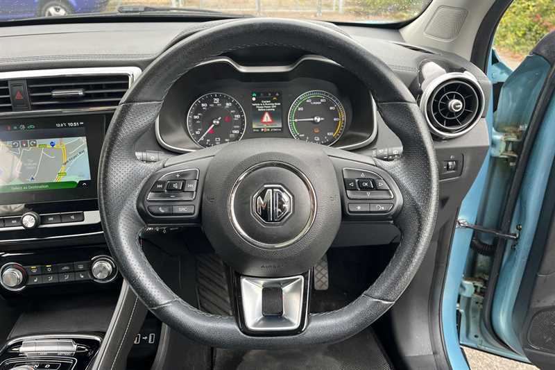MG 44.5Kwh Exclusive Suv 143 Ps Black #25