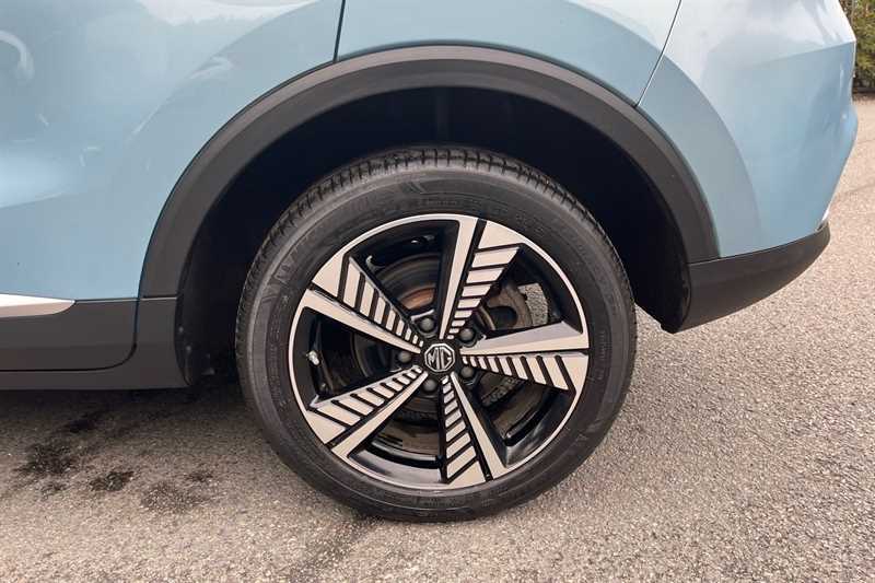 MG 44.5Kwh Exclusive Suv 143 Ps Black #59