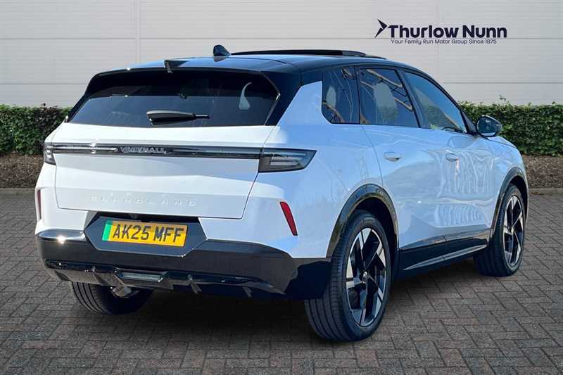 Vauxhall Grandland 73Kwh Ultimate Suv 213 Ps AK25MFF White #3