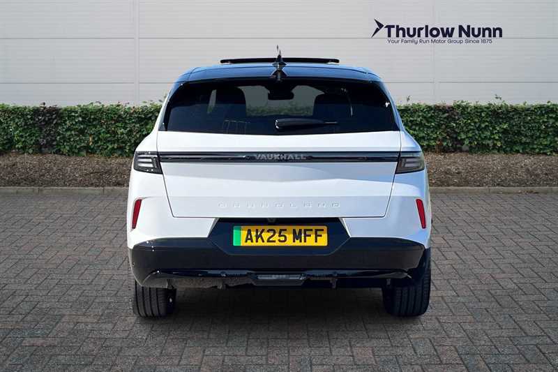 Vauxhall Grandland 73Kwh Ultimate Suv 213 Ps AK25MFF White #4