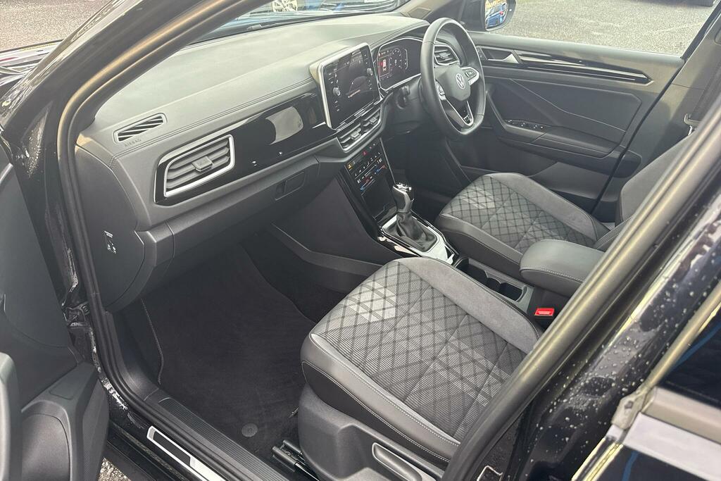 Volkswagen T-Roc 2.0 Tdi 150 Evo R-line Dsg Black #2