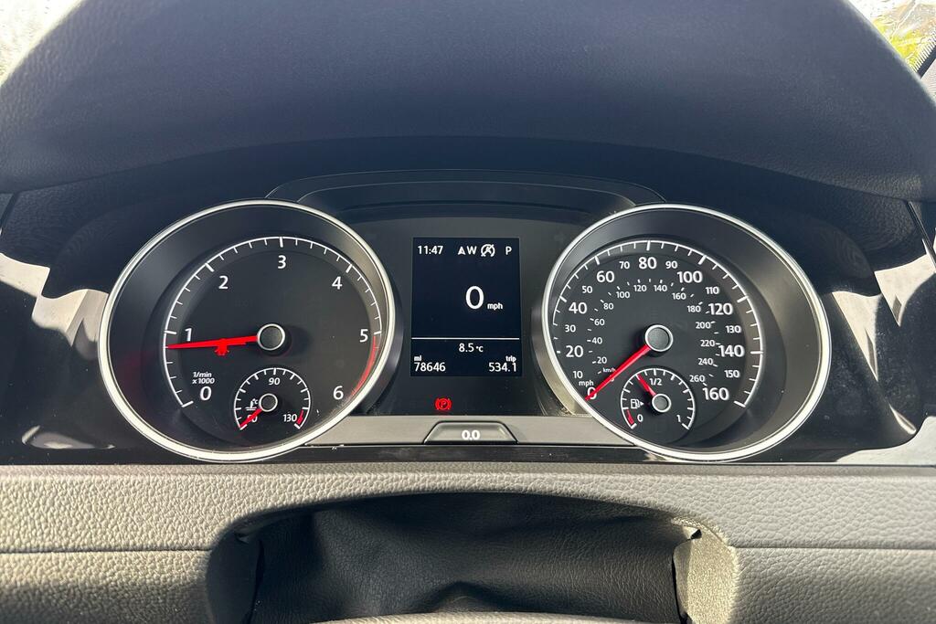 Volkswagen Golf 2.0 Tdi R-line Dsg DE69LFZ White #5