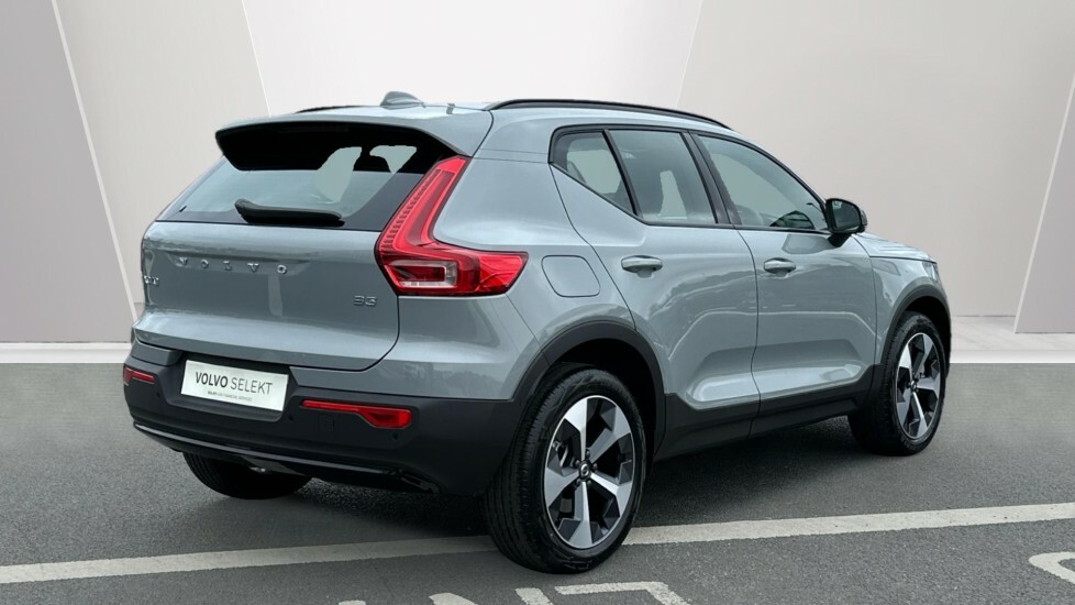 Volvo XC40 Plus, B3 Mild Hybrid, Dark Climate Pack FL75WSJ Grey #2