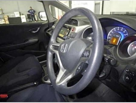 Honda Jazz Fit 1.3 Hybrid 201362 5 Seats Fresh Import White #2