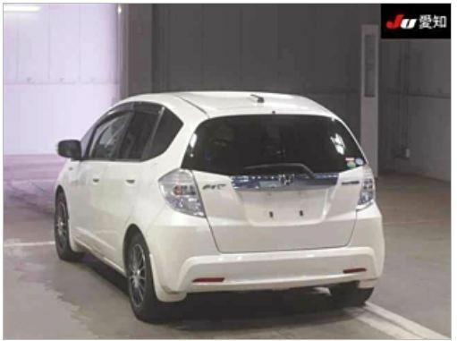 Honda Jazz Fit 1.3 Hybrid 201362 5 Seats Fresh Import White
