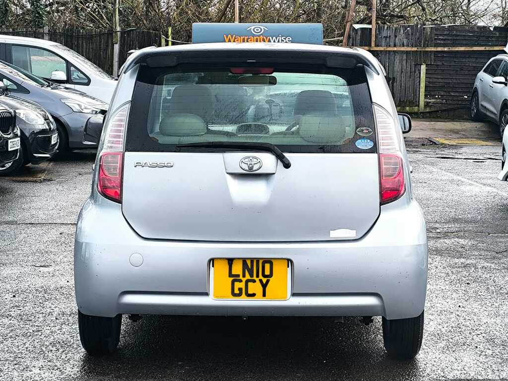 Toyota Passo Petrol  #8