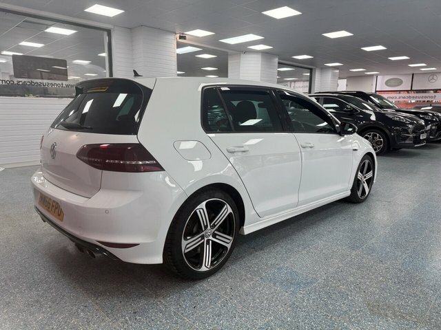 Volkswagen Golf 2.0 Tsi Bluemotion Tech R Hatchback Dsg MW66FPO White #2