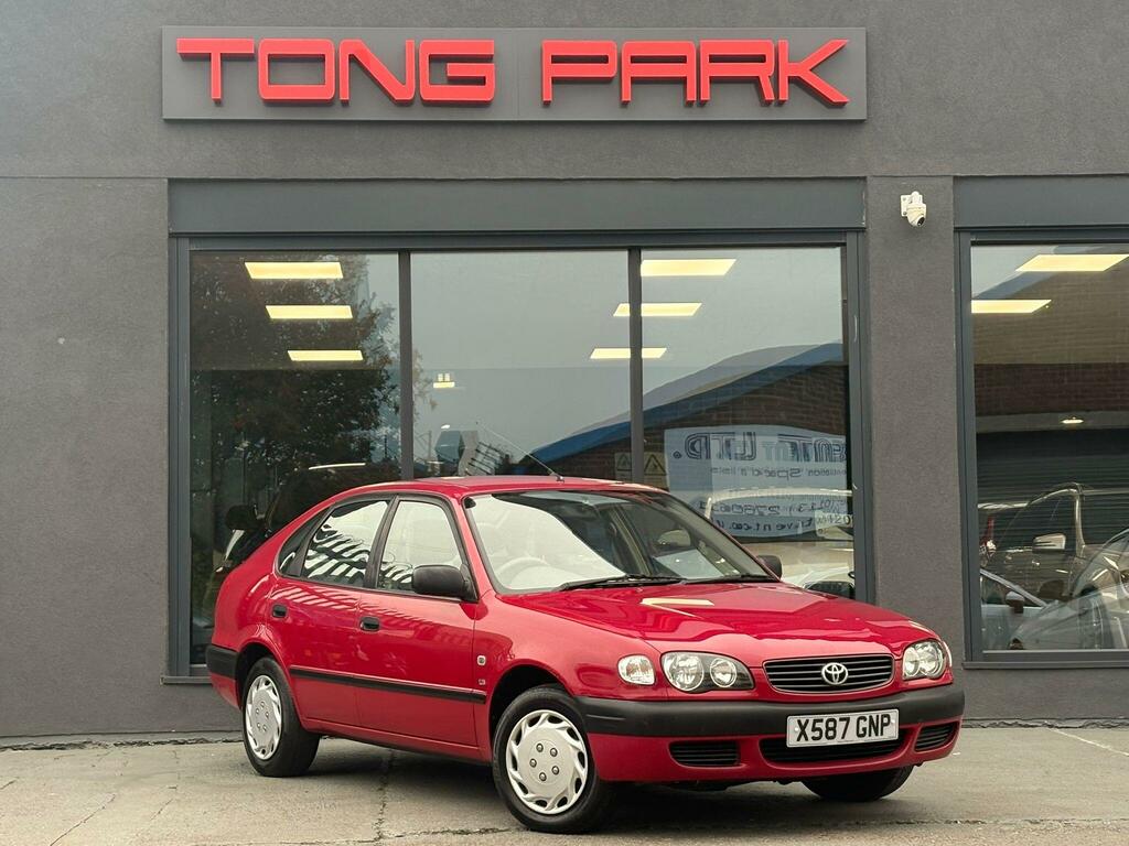 Toyota Corolla Hatchback 1.4 Vida Limited Edition 2000X Silver #1