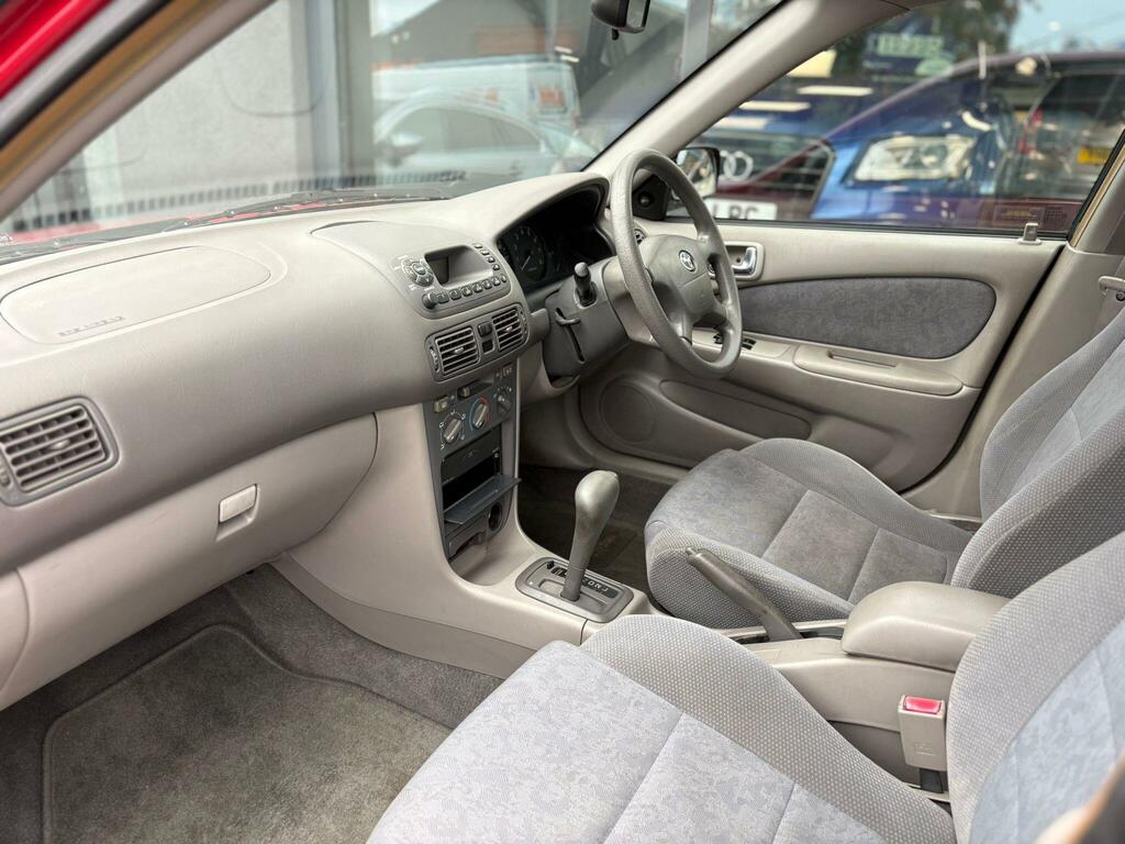 Toyota Corolla Hatchback 1.4 Vida Limited Edition 2000X Silver #31