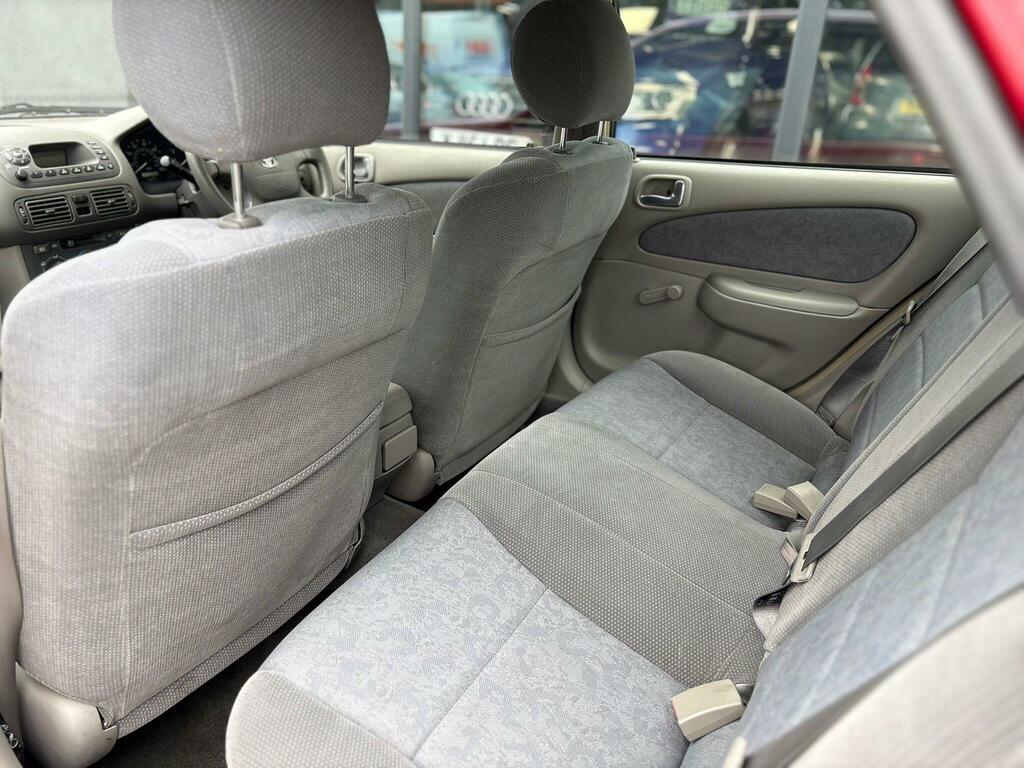 Toyota Corolla Hatchback 1.4 Vida Limited Edition 2000X Silver #33