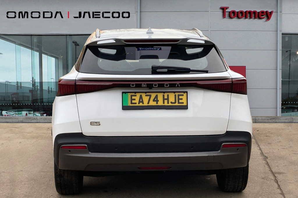 Omoda E5 61.05Kwh Comfort Suv White #6