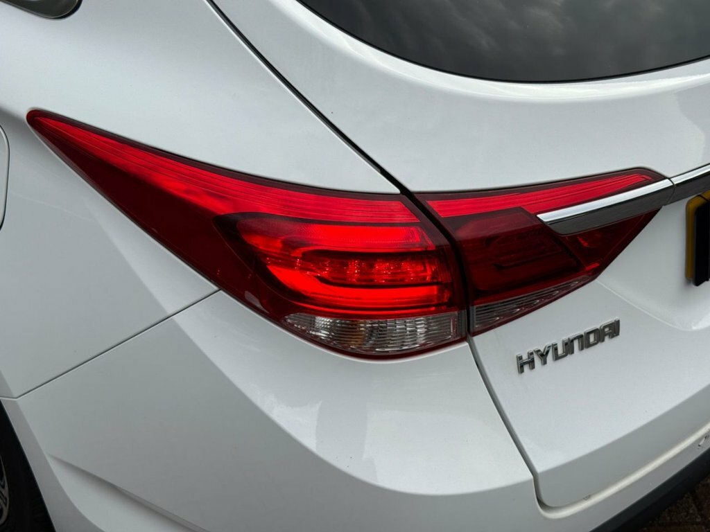 Hyundai I40 Diesel AV65BUP White #6