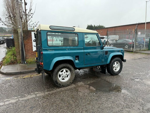 Land Rover Defender Pu Tdi 95 Green #4
