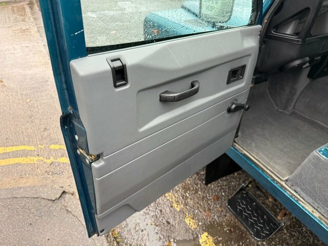 Land Rover Defender Pu Tdi 95 Green #14