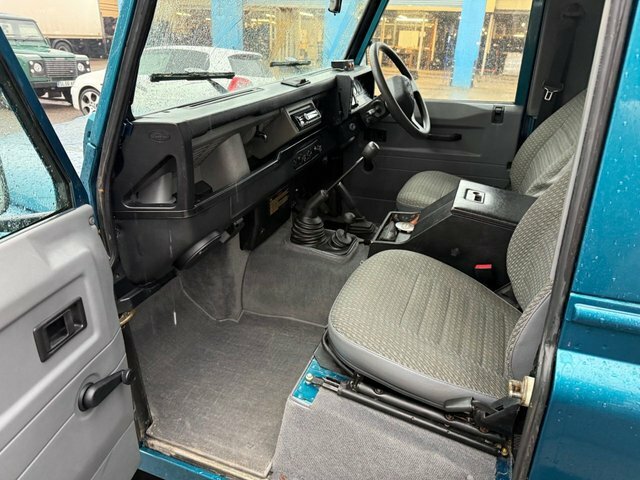 Land Rover Defender Pu Tdi 95 Green #13