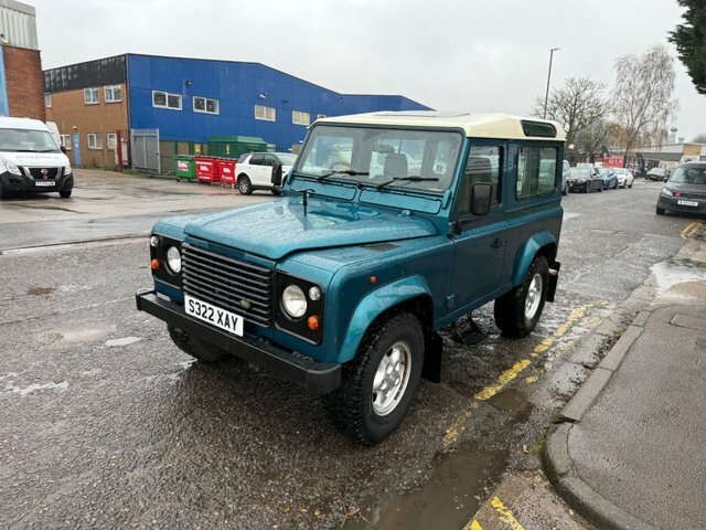 Land Rover Defender Pu Tdi 95 Green #1
