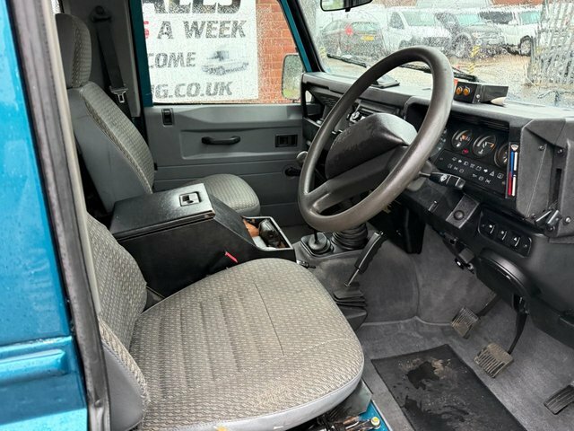 Land Rover Defender Pu Tdi 95 Green #7