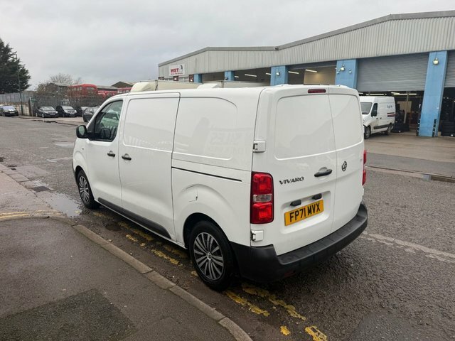 Vauxhall Vivaro 2021 1.5 Turbo D 2700 Dynamic Panel Van 6Dr FP71MVX White #4