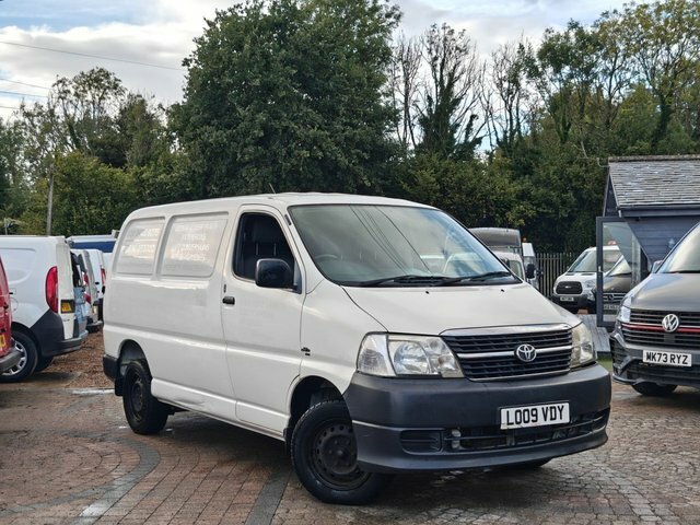 Toyota HiAce Panel Van 2.5 280 D-4d 200959 White #3