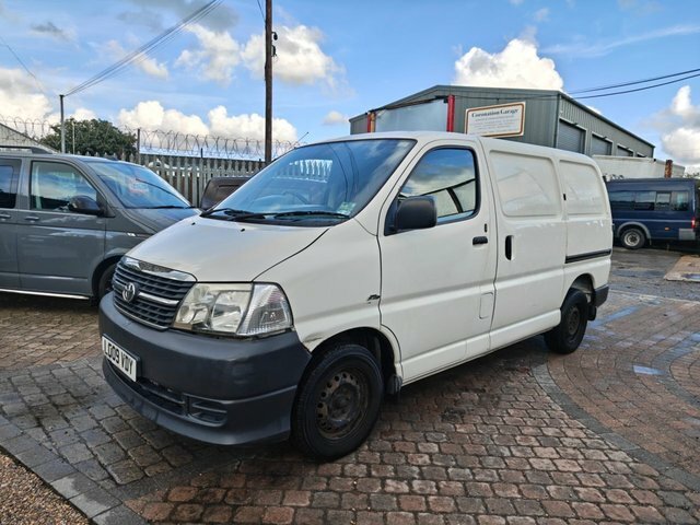 Toyota HiAce Panel Van 2.5 280 D-4d 200959 White #18