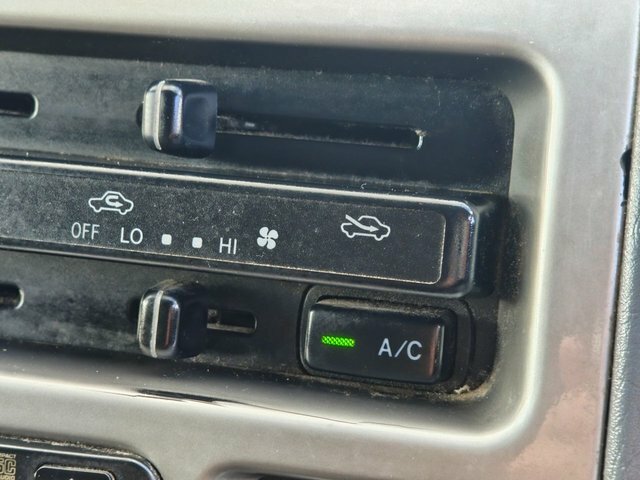 Toyota HiAce Panel Van 2.5 280 D-4d 200959 White #16
