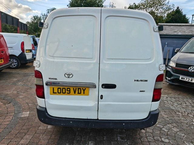 Toyota HiAce Panel Van 2.5 280 D-4d 200959 White #21