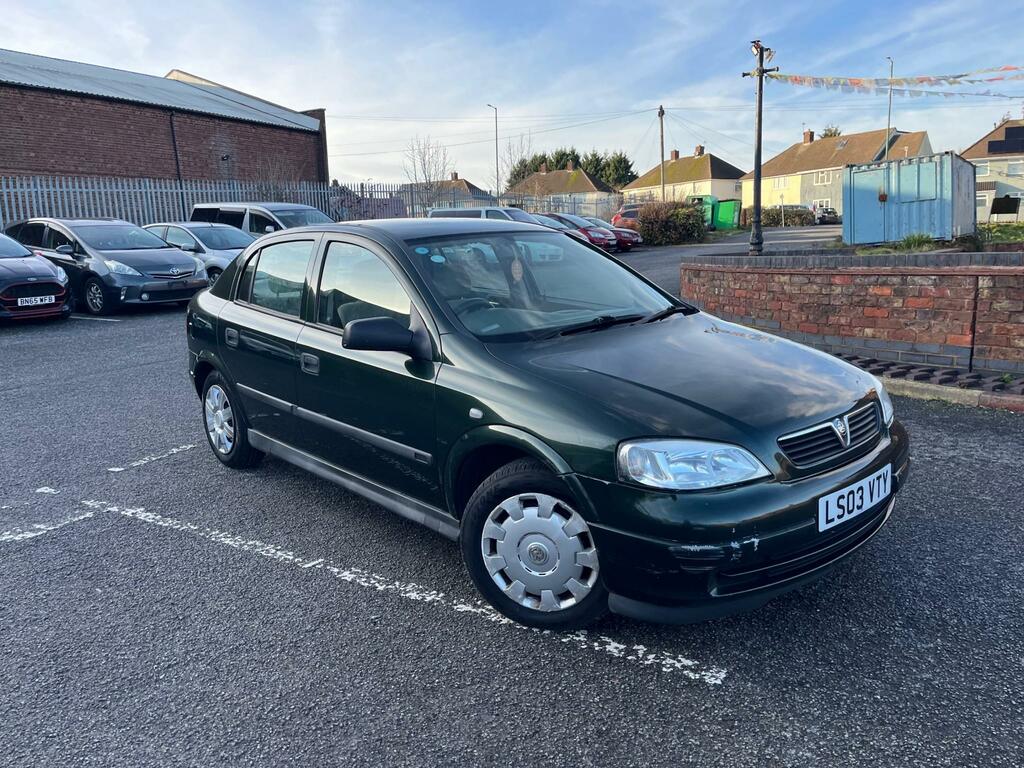 Vauxhall Astra 1.6I Club Hatchback Green