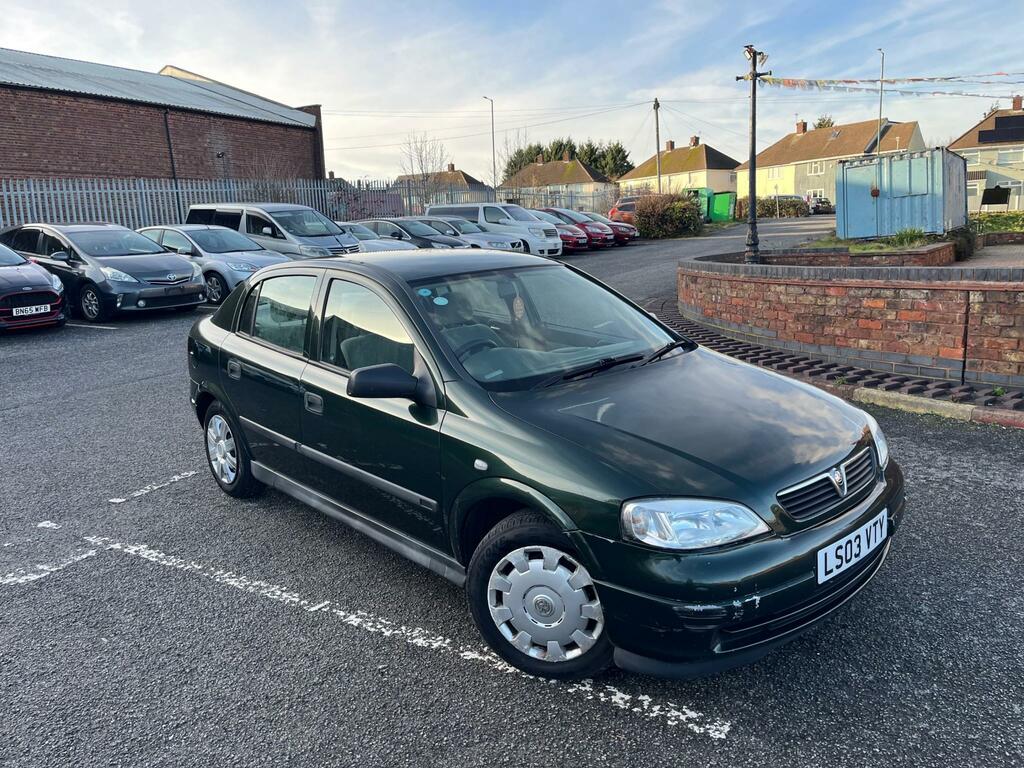 Vauxhall Astra 1.6I Club Hatchback Green #3