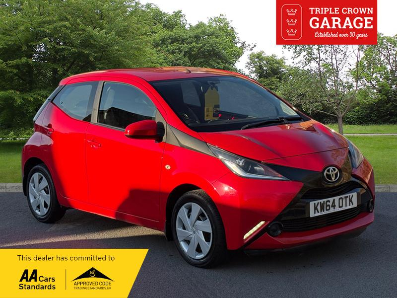 Toyota Aygo Vvt-i X-play X-shift Red