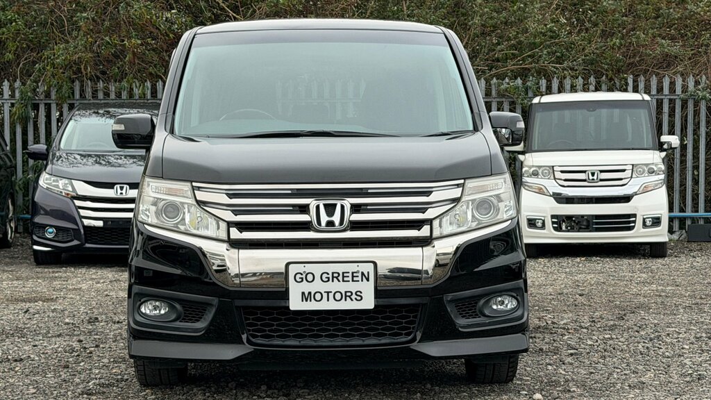 Honda StepWagon Spada Cool Spirit 2.0 8 Seater 70000 Mil Black #2