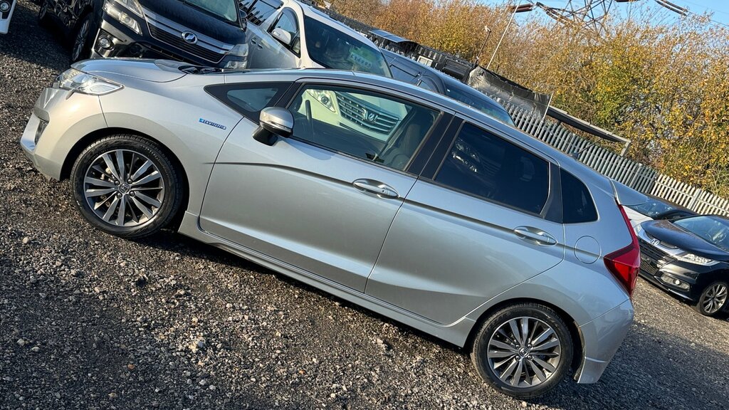 Honda Fit 1.5 Hybrid Sport 28000 Miles App  #4