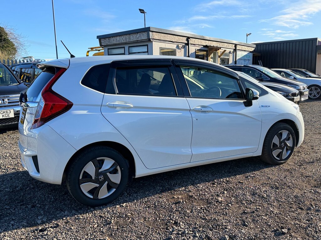 Honda Fit 1.5 Hybrid 61000 Miles Apple Carplay White