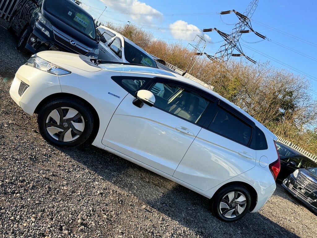 Honda Fit 1.5 Hybrid 65 000 Miles Apple Carplay White #4