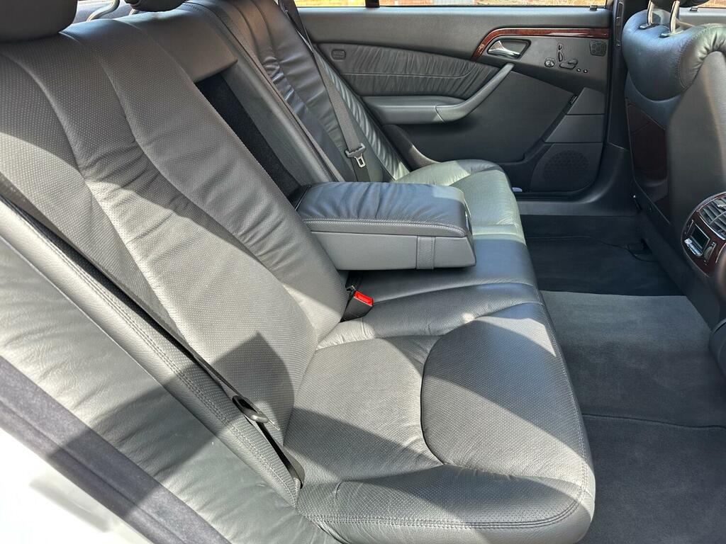 Mercedes-Benz S Class Red #18