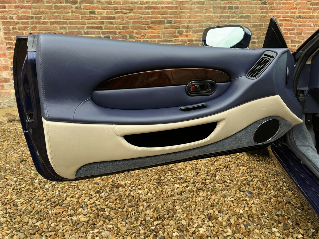 Aston Martin DB7 Blue #20